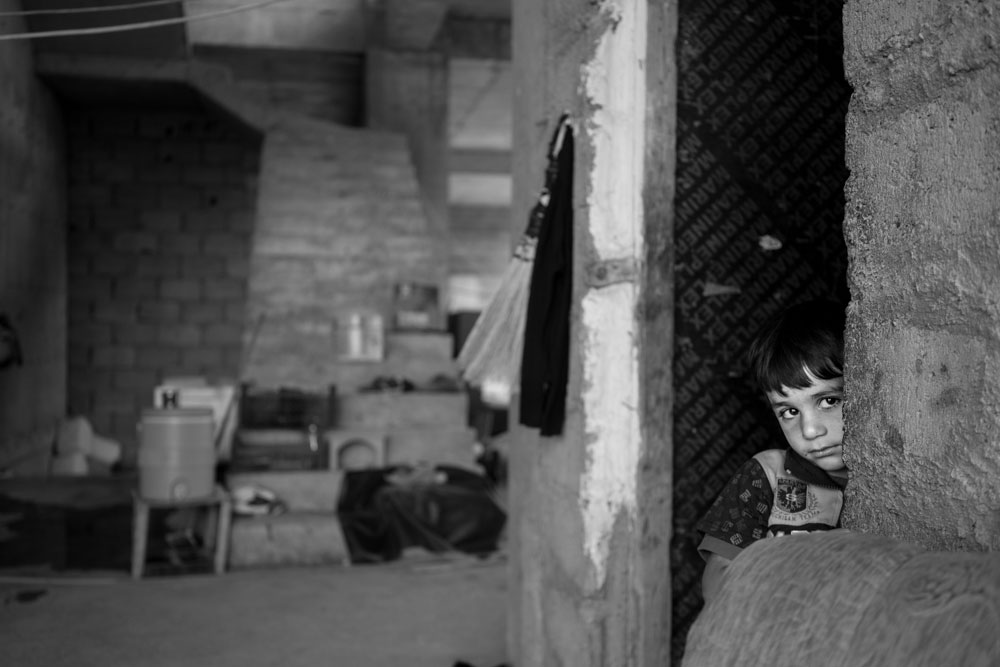  تصوير الكساندر افونسو - نازحون ايزديون لا يملكون شيئا لكنهم يهبون كل شيء 